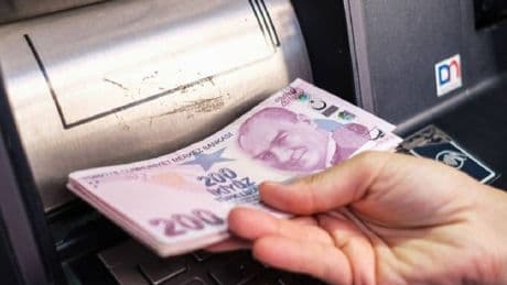 Bankalar 90 bin lirayı faizsiz veriyor: Nakit para suyunu çekince vatandaş akın etti