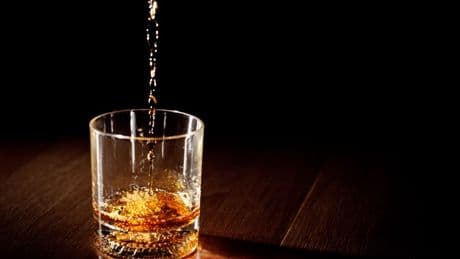 Multi-billion pound UK-India trade deal is unveiled slashing tariffs on booze, cosmetics & medical devices