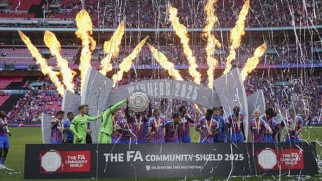 Crystal Palace, Liverpool'u devirerek Community Shield'i müzesine götürdü