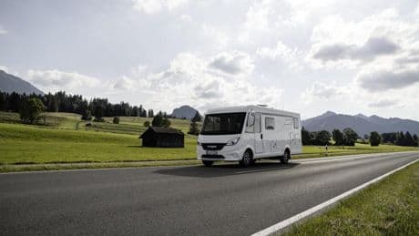 ¿Quieres una autocaravana integral, fácil de maniobrar y con un equipamiento de lujo? Esta Hymer te encajará, aunque su precio quizás no tanto