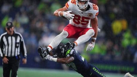 Former Packers Star Robert Tonyan Leads Chiefs In Receiving Yards During Preseason