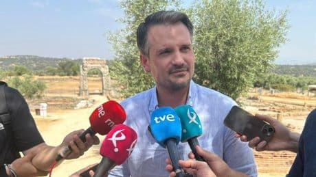 Extremadura acusa al País Vasco y Catalunya de xenofobia contra los migrantes