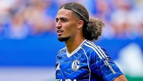 Beşiktaş'ın 19 yaşındaki yeni transferi İstanbul'a geldi