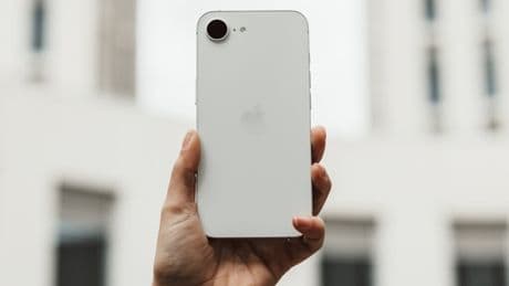 Apple cree que sus rivales no lo están haciendo bien en IA. Es la excusa perfecta para retrasar Siri un año más