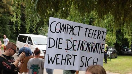 Rechte Szene: Proteste gegen Fest von rechtsextremem "Compact"-Magazin