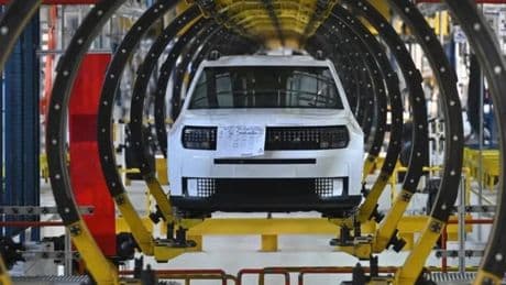 Stellantis, in Algeria la produzione della Grande Panda. Il ceo François: «Segna l'inizio della produzione Ckd nel Paese»