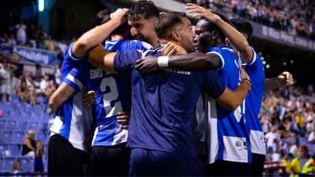 Los precios de Ibiza obligan al Hércules a pedir un cambio: pagará 10.000 euros por una noche para toda la plantilla