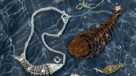 Schmuck in der Kirche: Der Fischerring an der Hand des Papstes