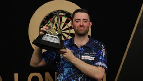 Phil Taylor ‘advice’ helps Luke Humphries beat Luke Littler to Premier League Darts title