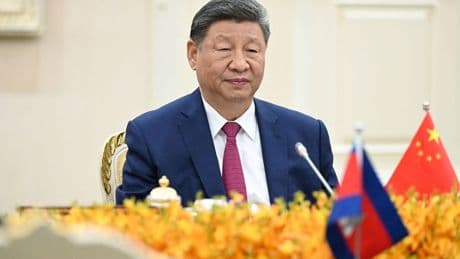 China afirma que está "evaluando" iniciar negociaciones con EEUU sobre los aranceles