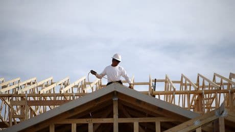 EE UU revisa una décima al alza el PIB del segundo trimestre hasta el 0,8%