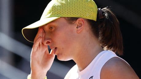 Tennis : Swiatek bousculée pour son entrée en lice à Madrid, Andreeva facile