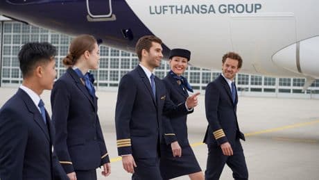 Piloten, Flugbegleiter, Techniker - Bei der Lufthansa heben auch die Gehälter ab