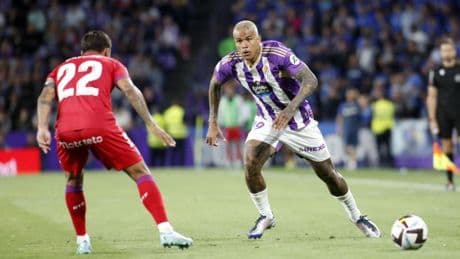 Negociaciones entre el Real Valladolid y el Pachuca para la salida inminente de Kenedy
