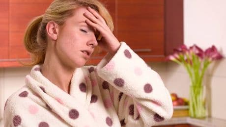 Expert warns anyone going on holiday to watch for 3 symptoms 'after they return'