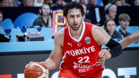 Milli basketbolcu Furkan Korkmaz için flaş iddia: Süper Lig ekibine imza atmaya çok yakın