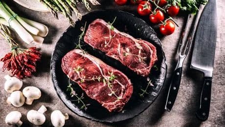 Man visits Tesco and can't get over price of two sirloin steaks