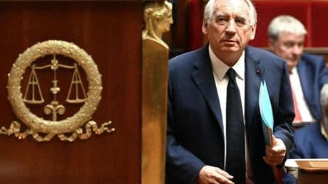 La tensión política agita la deuda francesa, que cotiza con la mayor prima de riesgo de la zona euro