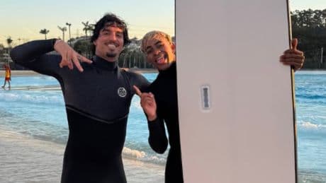Lamine Yamal se pasa al surf con Gabriel Medina, campeón del mundo, como profesor
