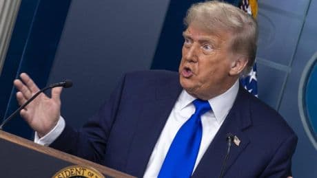 Trump déclare la guerre commerciale au Canada