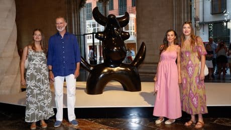 Leonor y Sofía inician un curso que viene caliente para la Corona
