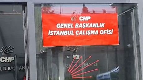 Özgür Özel ayrıldı, polis geri geldi