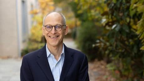 Ezekiel Emanuel, el oncólogo que no quiere vivir más allá de los 75 años: "Vivir demasiado también es una pérdida"