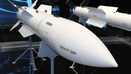 Vympel R-37: este es el misil aire-aire más destructivo jamás empleado en combate