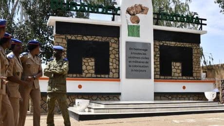 La France prête à rendre des biens pillés au Niger, mais pas à reconnaître les massacres coloniaux