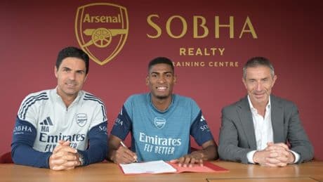 Arsenal announce signing of ‘intelligent’ £13m Valencia star Cristhian Mosquera