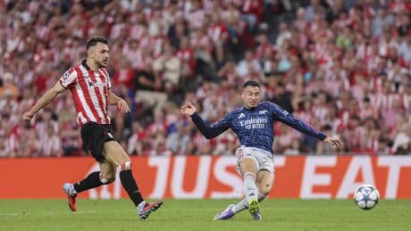 El Arsenal tira de banquillo para superar al Athletic en su vuelta a la Champions