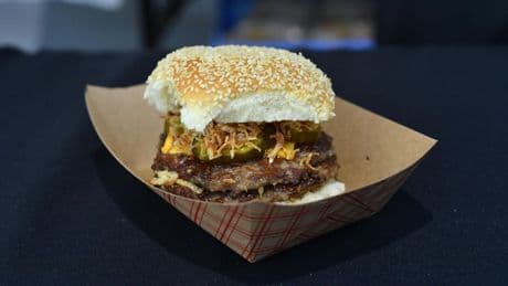 Des burgers et cocktails en version mini : aux Etats-Unis, les restaurants ont trouvé la parade face au boom des médicaments coupe-faim