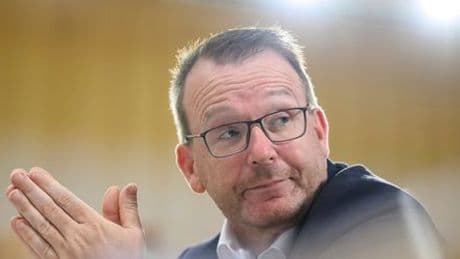 Freiberg: Landrat Sven Krüger bedauert gemeinsames Foto mit mutmaßlichem Rechtsextremisten
