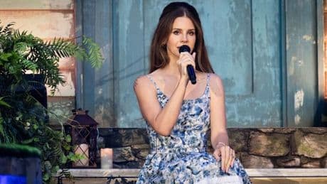 Furious Lana Del Rey fans have same complaint after singer brings tour to UK