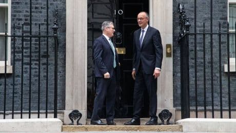 Besuch in London: Kanzler und Premierminister senden Liebesgrüße nach Moskau