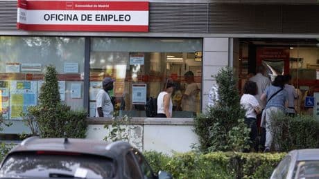 Rechazan trabajos de 1.300 euros netos para no dejar de cobrar subsidios o por &quot;no andar 10 minutos&quot;