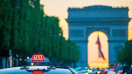 Taxis conventionnés : Bayrou confirme que la réforme de l’Assurance maladie s'appliquera