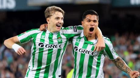Tres altas y dos bajas en la lista del Betis para Cornellà