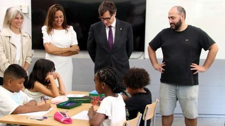 Illa defiende la prohibición de los móviles en las aulas en el inicio del curso escolar en Catalunya