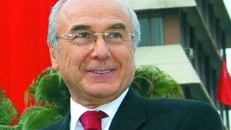 Adana Büyükşehir Belediyesi Eski Başkanı Aytaç Durak uçakta kalp krizi geçirdi