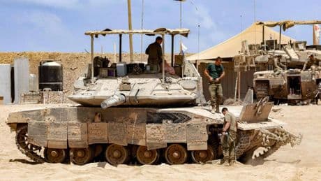 L'ostruzionismo dell'Idf allo stremo e i rischi per i rapiti. Ma Bibi tira dritto