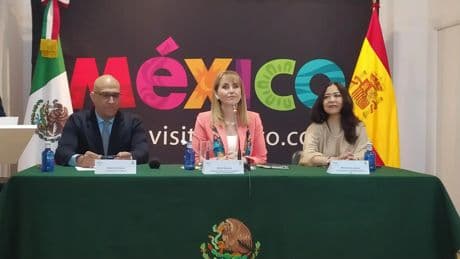 La candidata a liderar ONU Turismo llama a lograr un &quot;equilibrio&quot; que beneficie a vecinos y viajeros