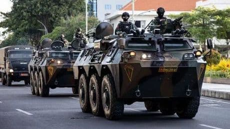 UK Foreign Office issues Indonesia travel advice after seven killed in deadly riots