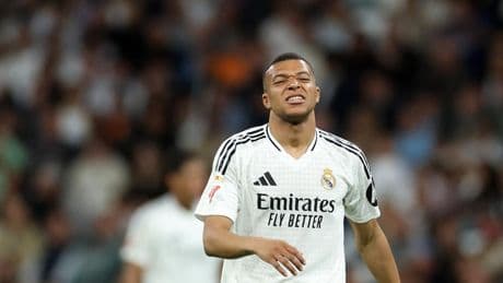 Mbappé, una temporada de debut con más sombras que luces