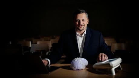 Hacking The Brain: Czech Neurotech Startup Stimvia Brings AI To Non-Invasive BCI
