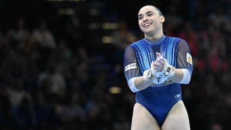 Alba Petisco rompe los techos de la gimnasia en España: bronce en suelo tras la plata en concurso completo del Europeo