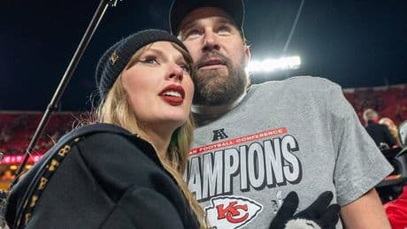 Travis Kelce just won himself lifetime bragging rights in the podcast circuit