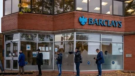Barclays bank issues warning to anyone with a debit or credit card