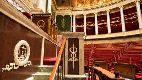 Fin de la première session parlementaire post-dissolution : l’heure du bilan