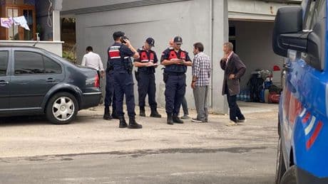 Kocaeli'de akılalmaz olay: Yaralı halde gittiği evde 4 kişiyi yaraladı